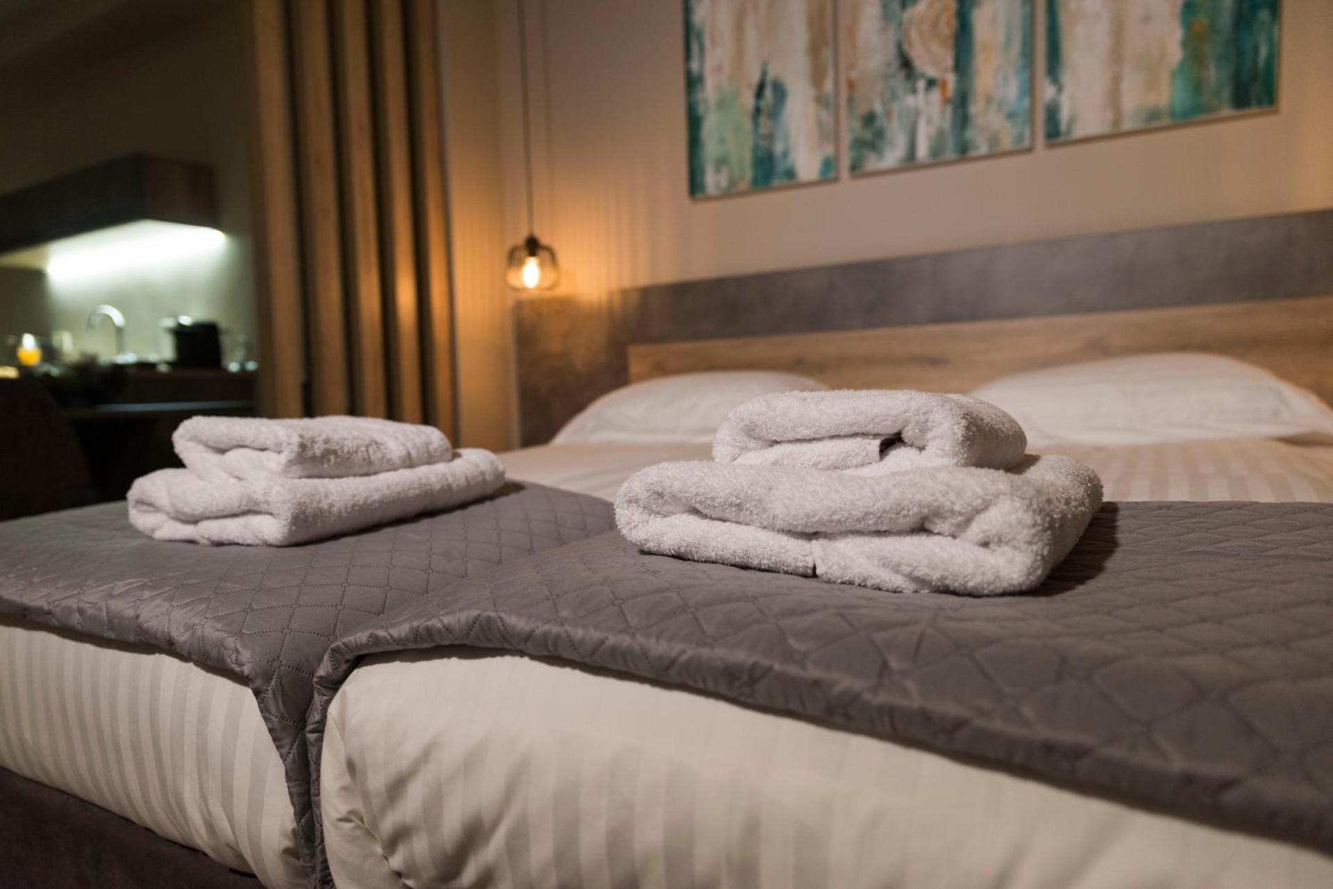 WISDOM RESIDENCE LUXURY APARTMENTS