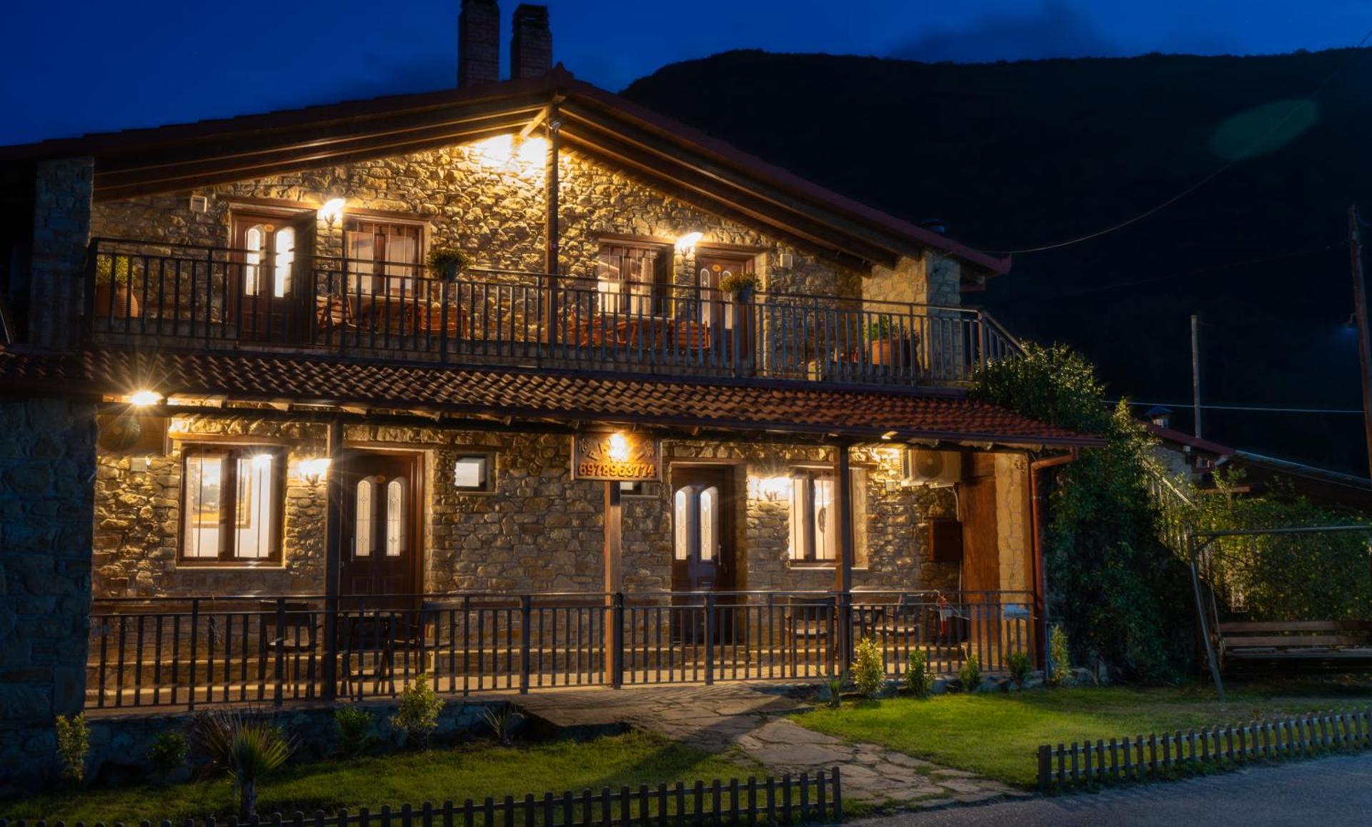 TRADITIONAL GUESTHOUSE RACHATI