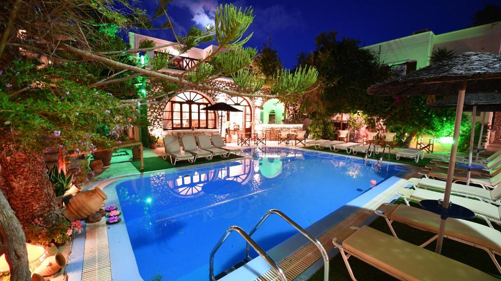 PHILOXENIA HOTEL AND STUDIOS