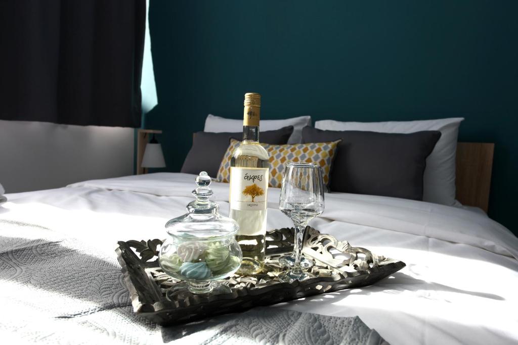 OLD TOWN HALL SUITES AND APARTMENTS