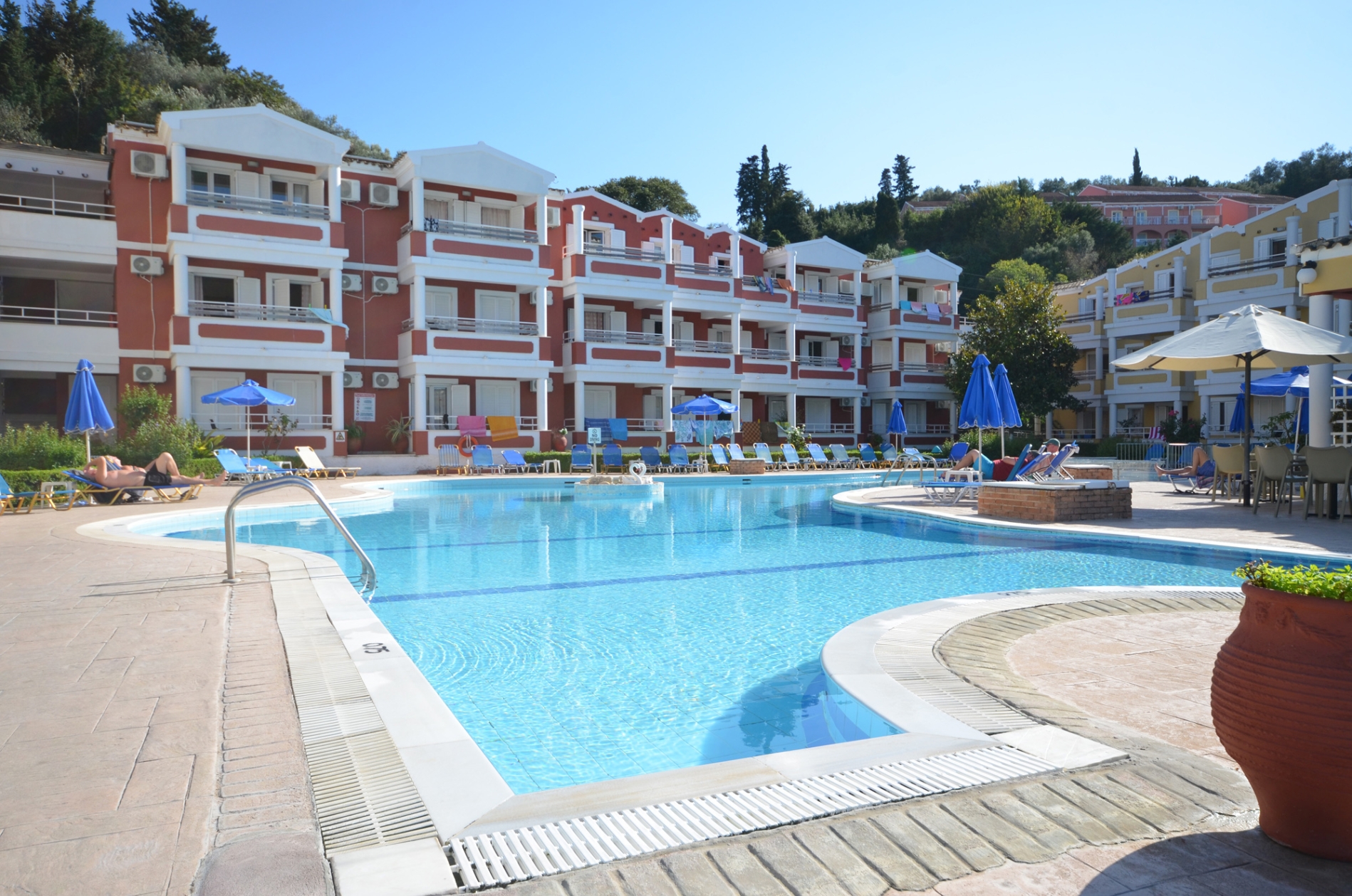 PARADISE HOTEL APARTMENTS