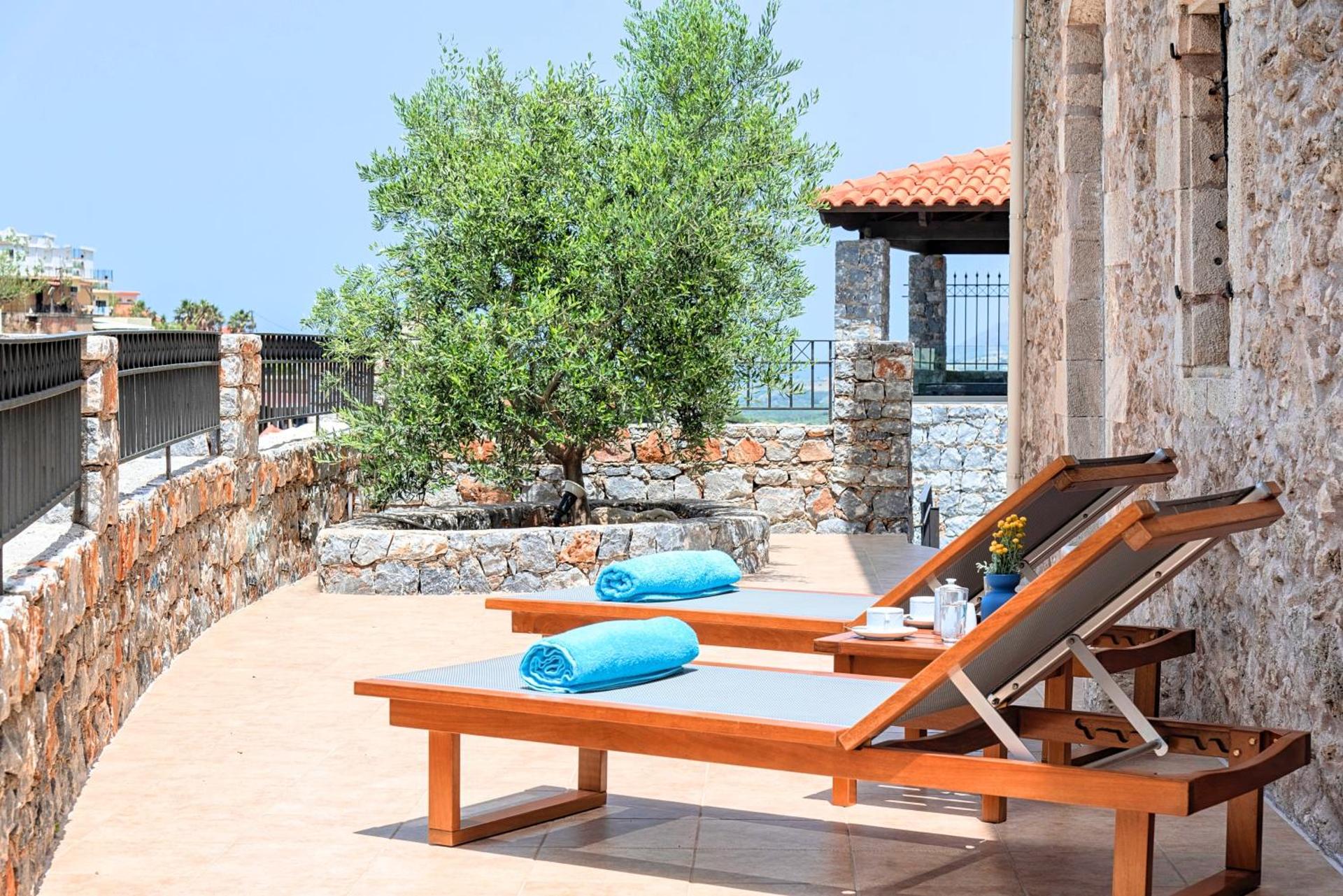 ACROTHEA VILLA HEATED POOL ACROTHEA VILLA HEATED POOL
