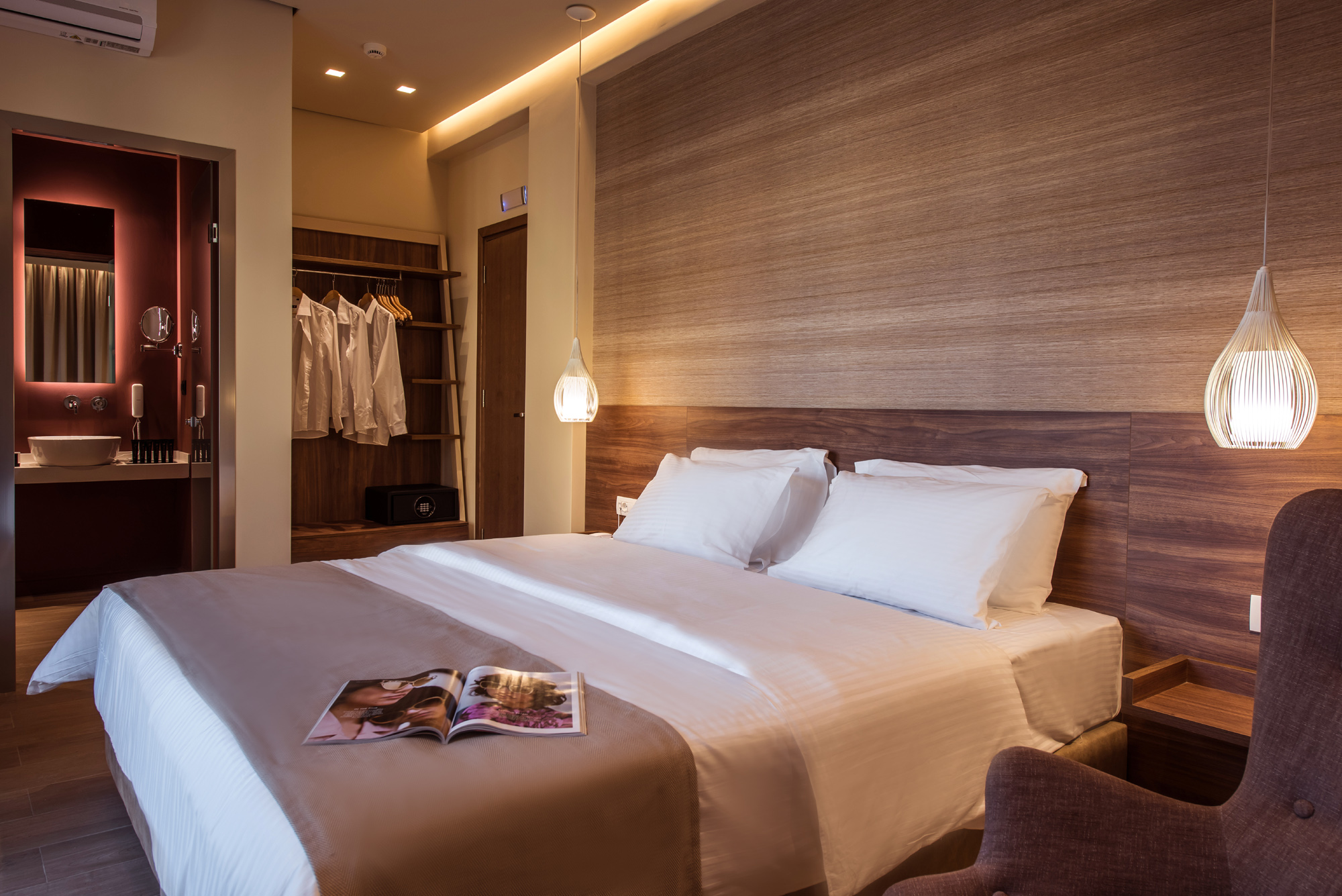 METROPOLE URBAN HOTEL METROPOLE URBAN HOTEL