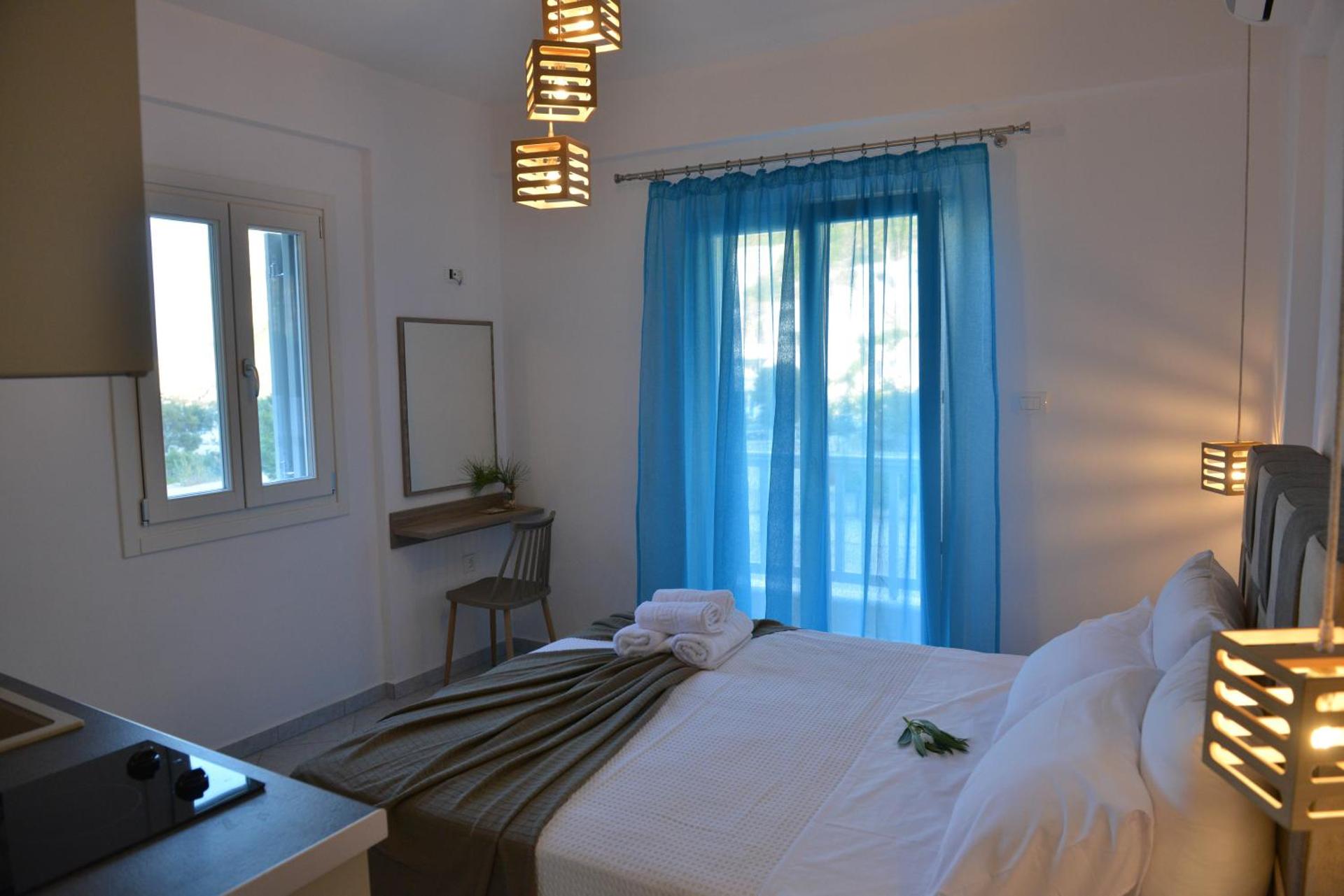 DELFINAKI LIONAS BOUTIQUE APARTMENTS DELFINAKI LIONAS BOUTIQUE APARTMENTS