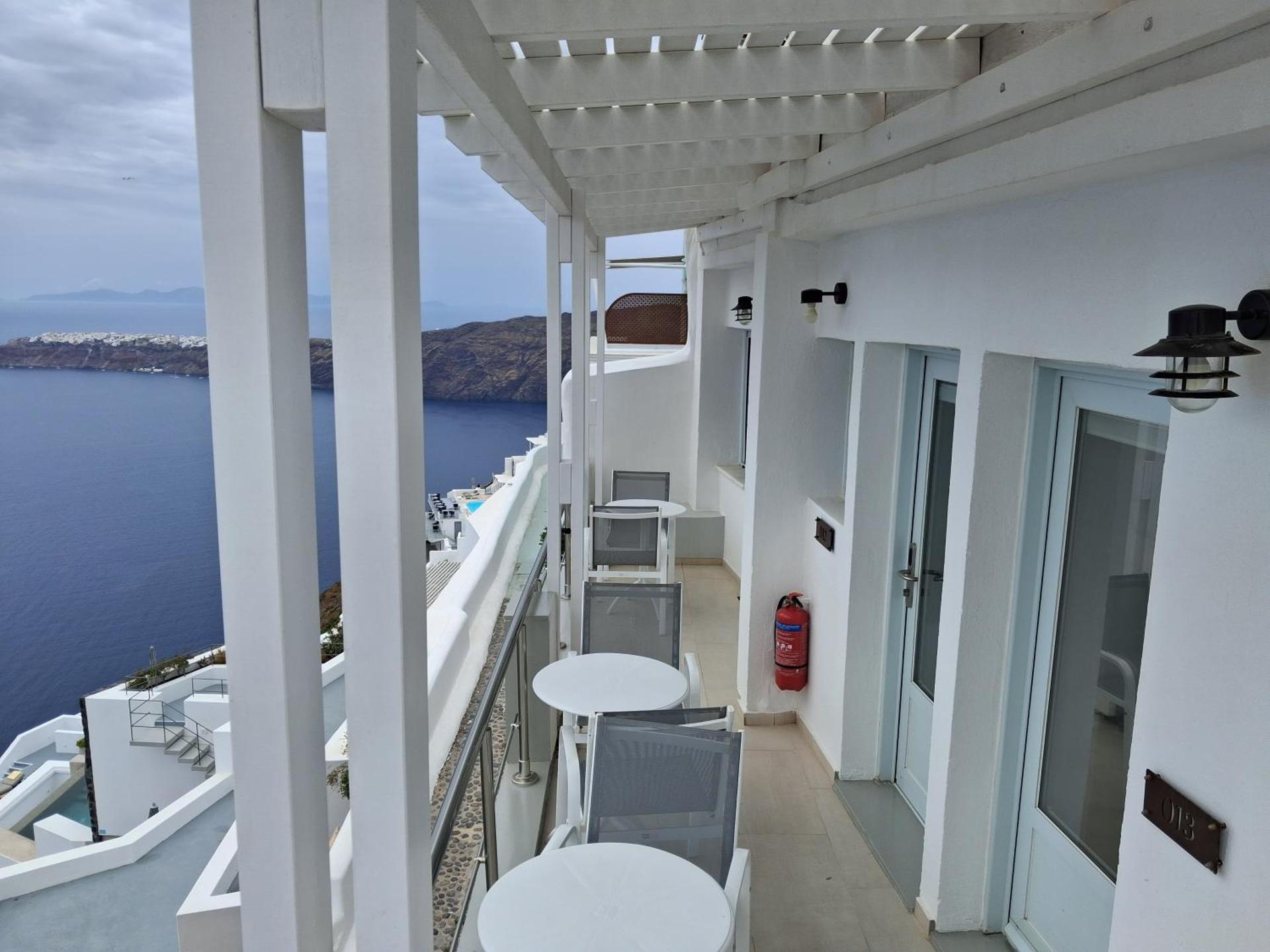 DIAMOND ON THE CLIFF HOTEL & SUITES IMEROVIGLI DIAMOND ON THE CLIFF HOTEL & SUITES IMEROVIGLI