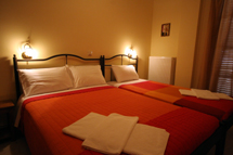 ΜΠΑΛΚΟΝΙ ΣΤΗ ΜΟΝΕΜΒΑΣΙΑ